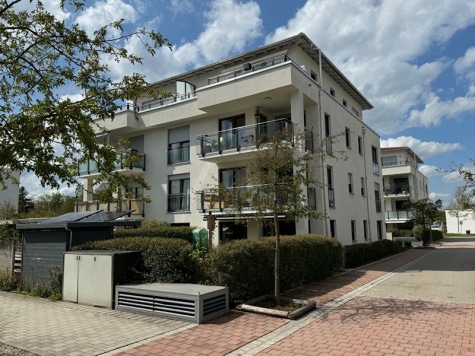 Neuwertige, helle 3 ZKB Wohnung mit Südbalkon in ruhiger Lage von Siegertsbrunn, 85635 Höhenkirchen-Siegertsbrunn, Etagenwohnung