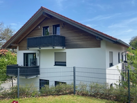 Individuelle & große 2,5 ZKB DG Maisonettewhg. mit 2 Balkonen in bevorzugter Lage von Oberhaching, 82041 Oberhaching, Maisonettewohnung
